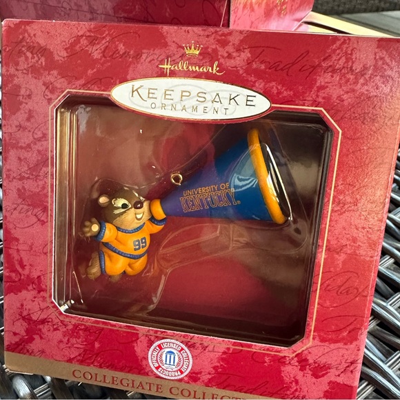 HALLMARK Keepsakes 1999 Collegiate Collection’ MIB Group of 6 Ornaments - OS - Picture 4 of 10